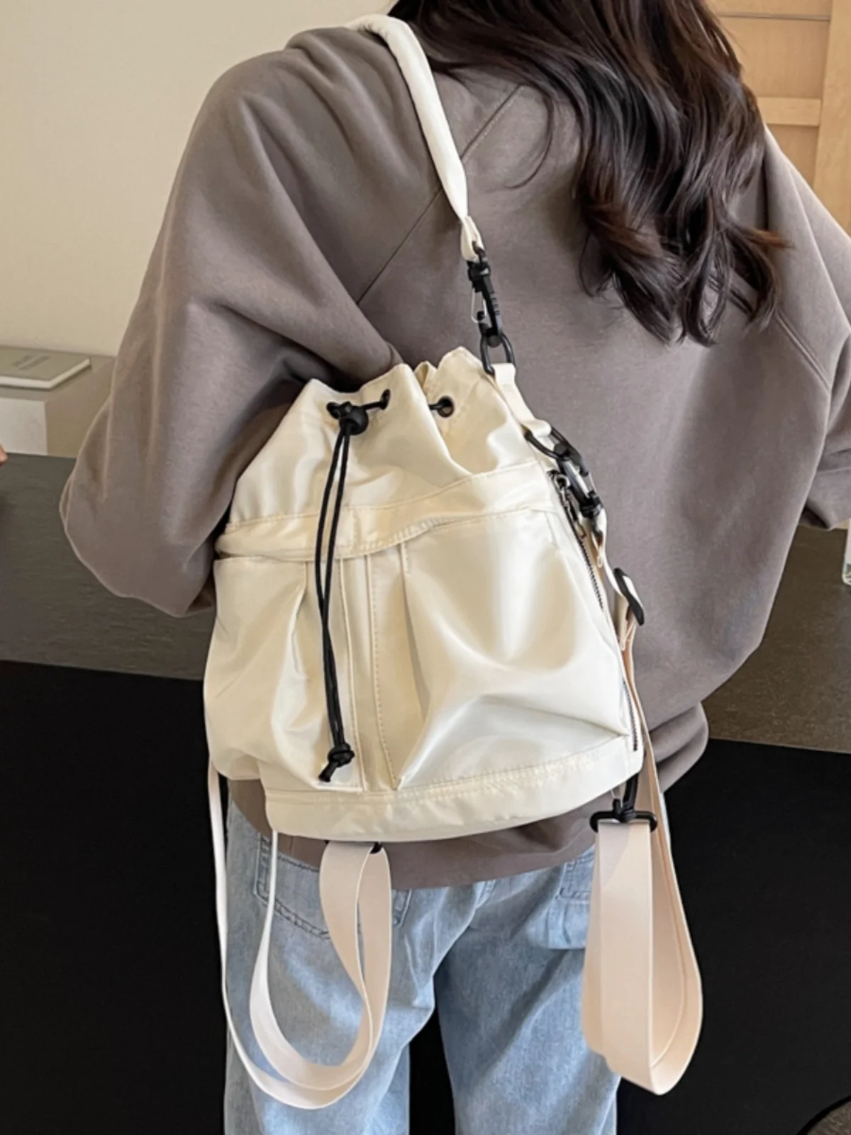 Large Capacity Casual Bucket Bag Women's 2024 New Versatile Crossbody Student Commuter Single Shoulder Multi-use Double Shoul...