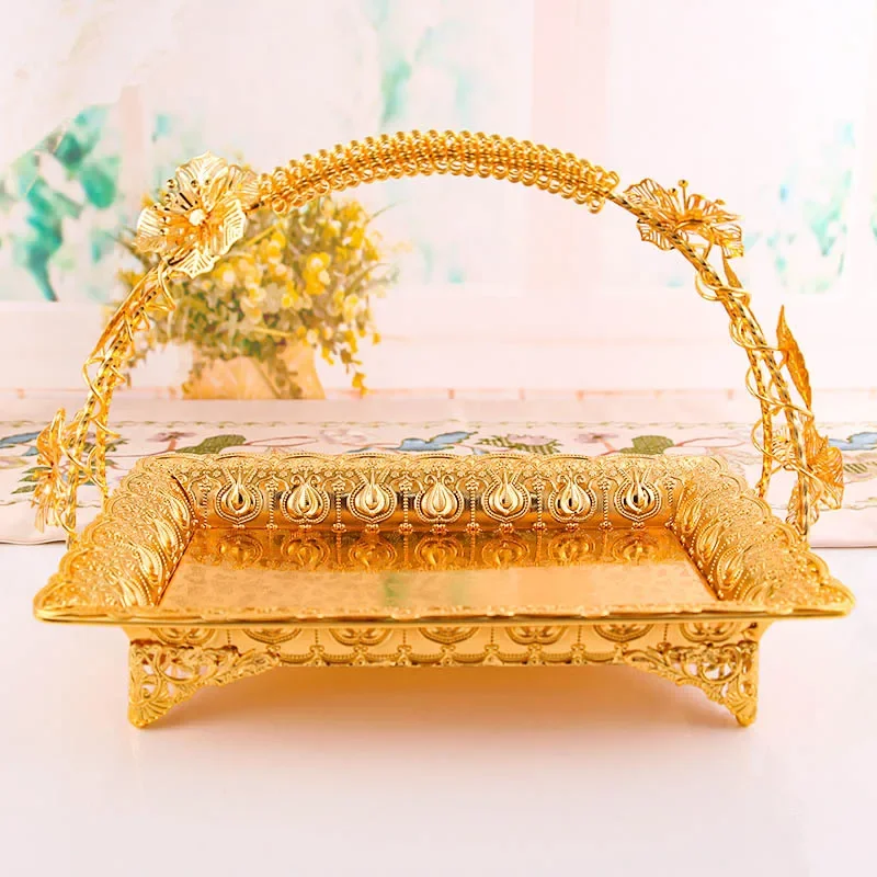 

Golden metal single-layer fruit snack snack basket, hotel KTV living room multi-purpose European classical temperament basket