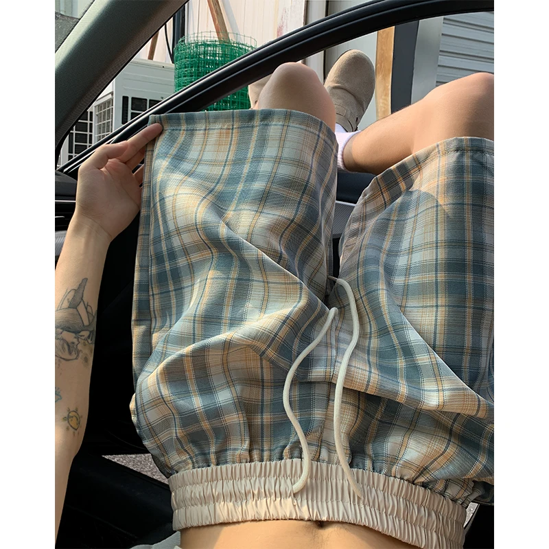 2026 Summer New Style Men's Checkered Contrasting Shorts - Fashionable, Versatile, Casual Beachwear Pants