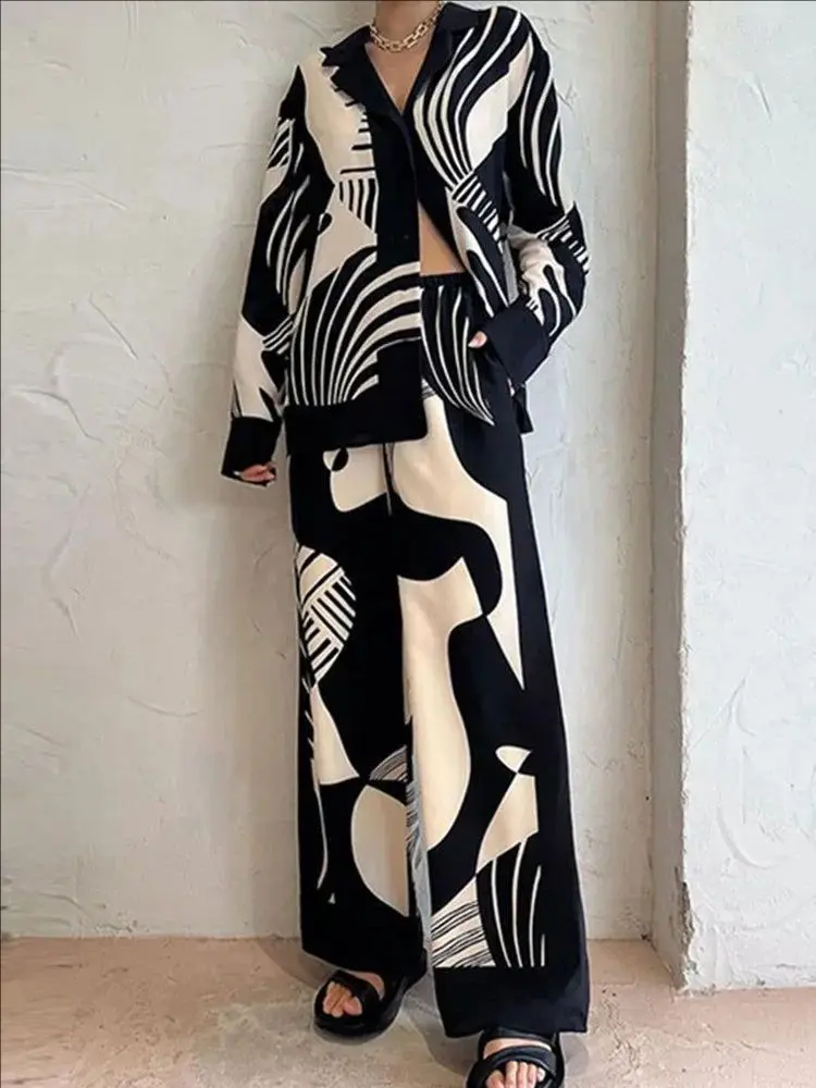 Fall 2024 new style, personalized graffiti printing two-piece long-sleeved pants fashion suit women