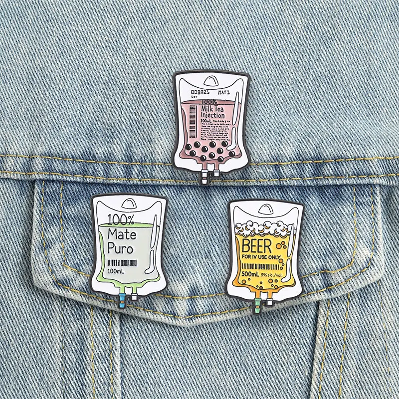 IV Drip Drink Emaille-Pins Mate Puro Bier Boba Milchtee Intravenöse Flüssigkeit Broschen Anstecknadeln Medizinischer Schmuck Geschenk