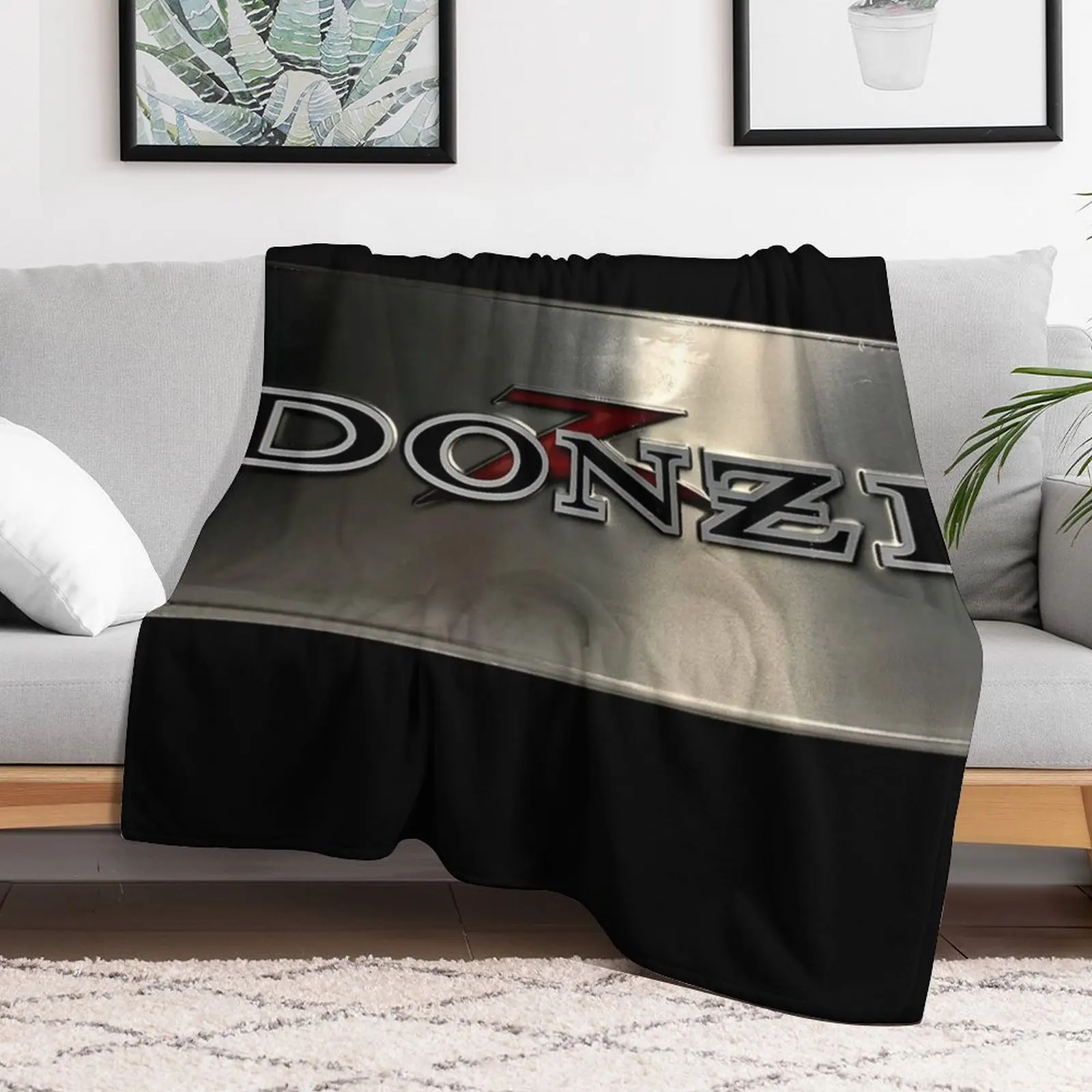 Donzi Boats Metal Plate Throw Blanket cosplay anime Comforter Sofa Throw Blankets