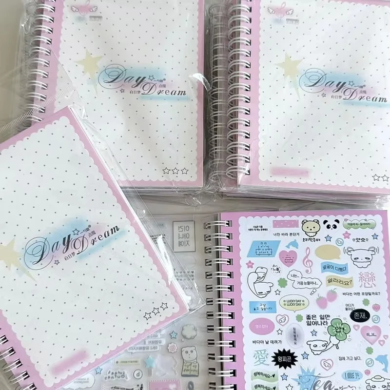 

Милая книга наклеек Daydream: Декоративная книга наклеек с 32 элементами, звездами и концентрическими кругами, двойная прозрачная матовая пленка