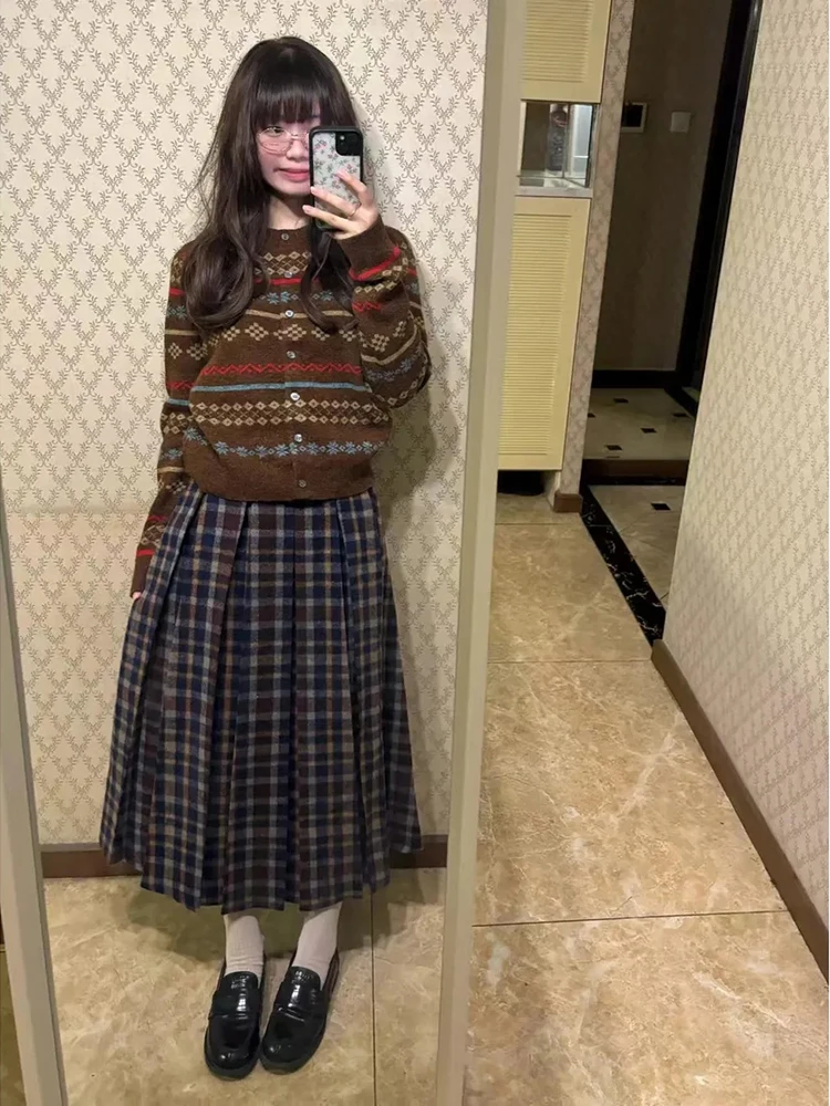 Women Casual Knit Cardigan Vintage Jacquard Long Sleeve Button Knitwear Sweater Loose Retro Print Autumn Winter Cropped Outwear