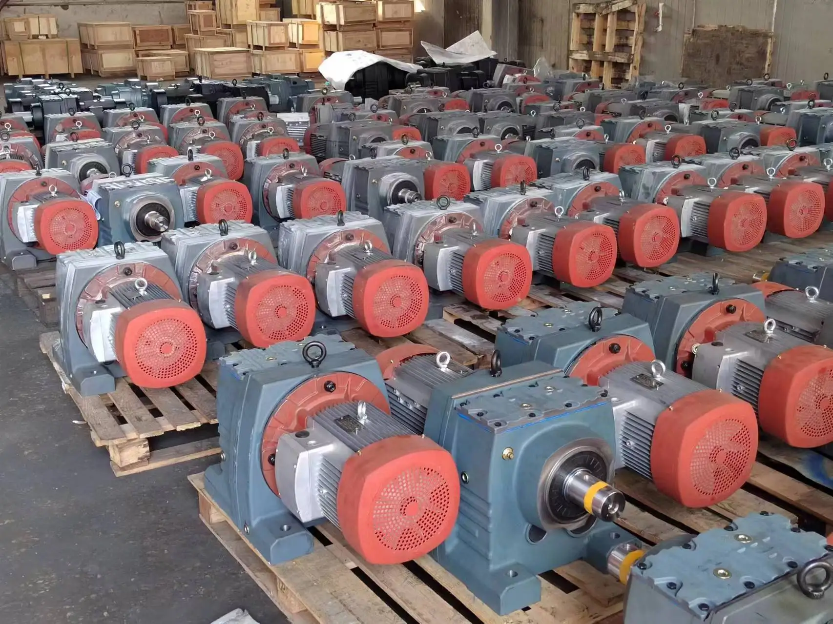 R series Coaxial 5 HP 15HP Electric Reduction Helical Gear Motor Speed Reducer Gearbox