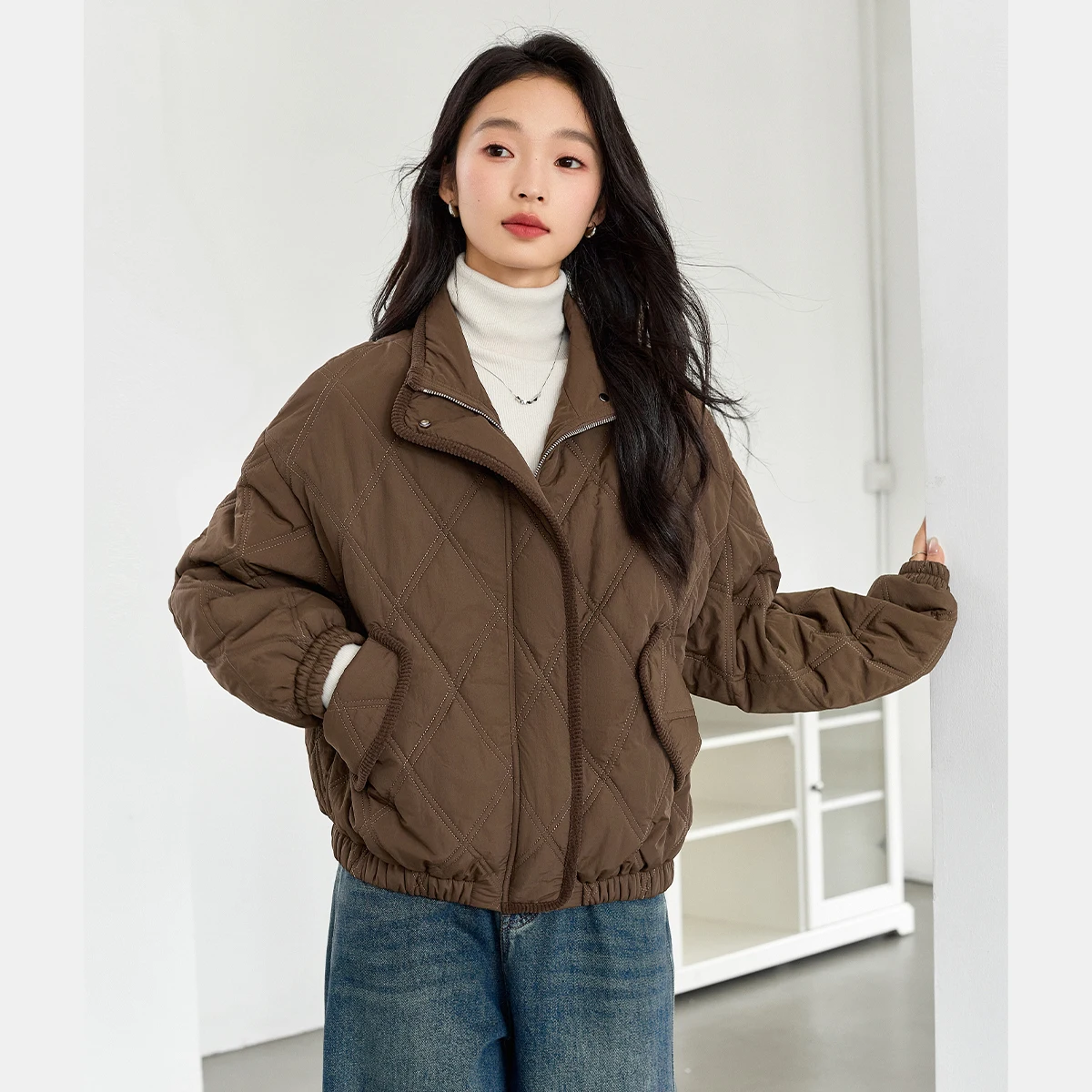 

VIMLY Women's Winter Quilted Padded Jacket 2025 Vintage Long Sleeve Stand Neck Ladies Parkas Short Warm Cotton Female Coat M9378