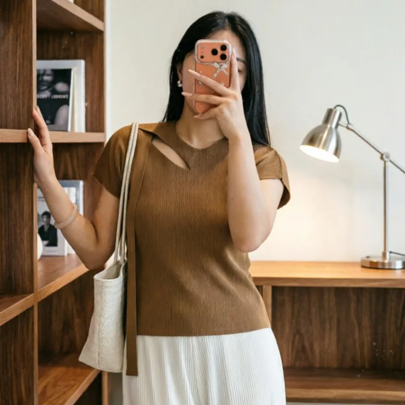 Pleated T-Shirt Summer New Solid Color Ribbon Sexy Fashion Short Sleeve Top Women's Draped Lightweight Stretchy Clothing