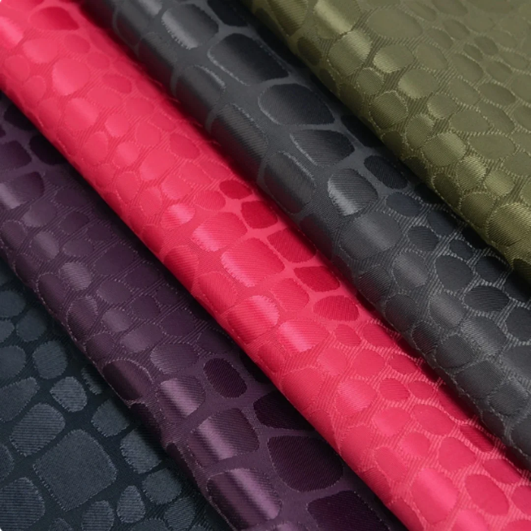 

Large Fabric Textile By The Yard Crocodile Pattern Composite Jacquard Oxford Cloth Sewing Luggage, Handbag, Shoe Material L008