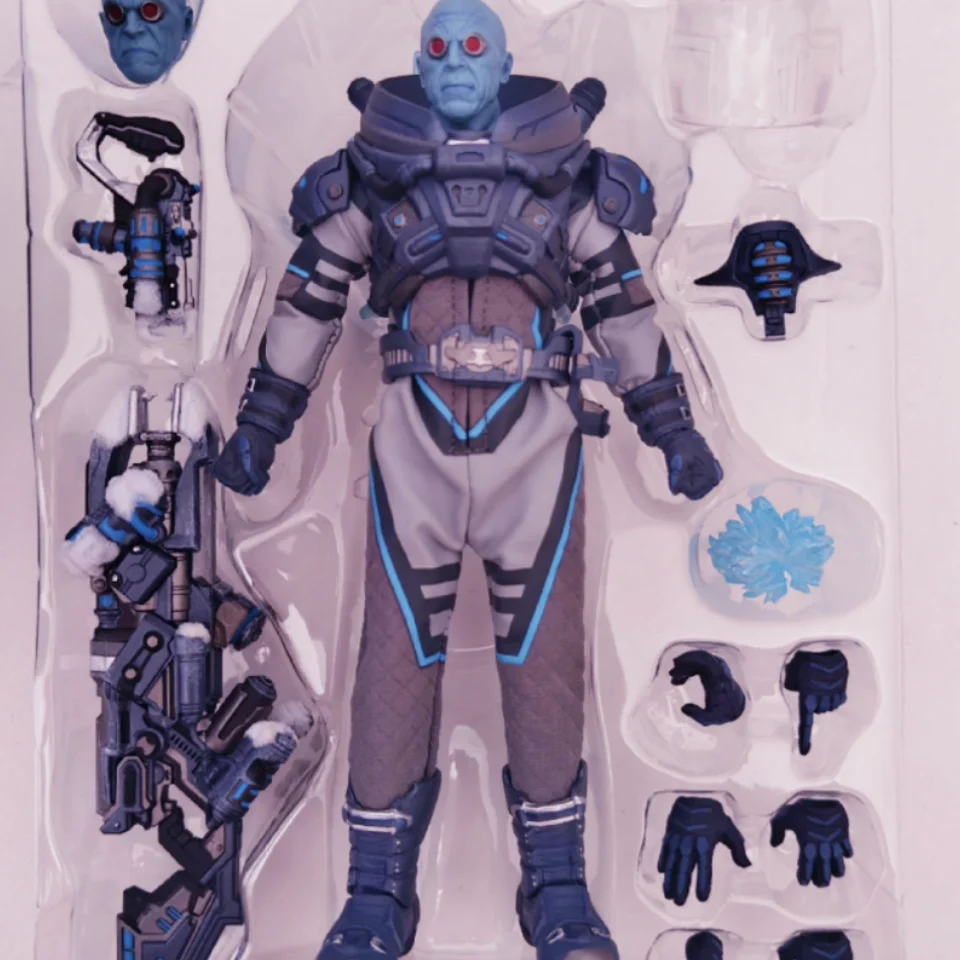 Original 6-Inch Mezco One:12 Mr.Freeze Action Figure Anime Figurine Movable Toys Statue Villain Doll Statue Collection toy