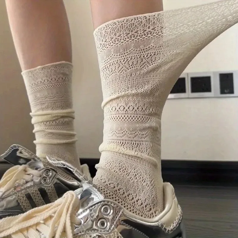 1/4 Paar Damen-Socken mit Spitzenbesatz, Lolita-Stil, süßes Netz, ausgehöhlt, dünnes Nylon, leicht, atmungsaktiv, transparent, Freizeitsocken – Detail 5