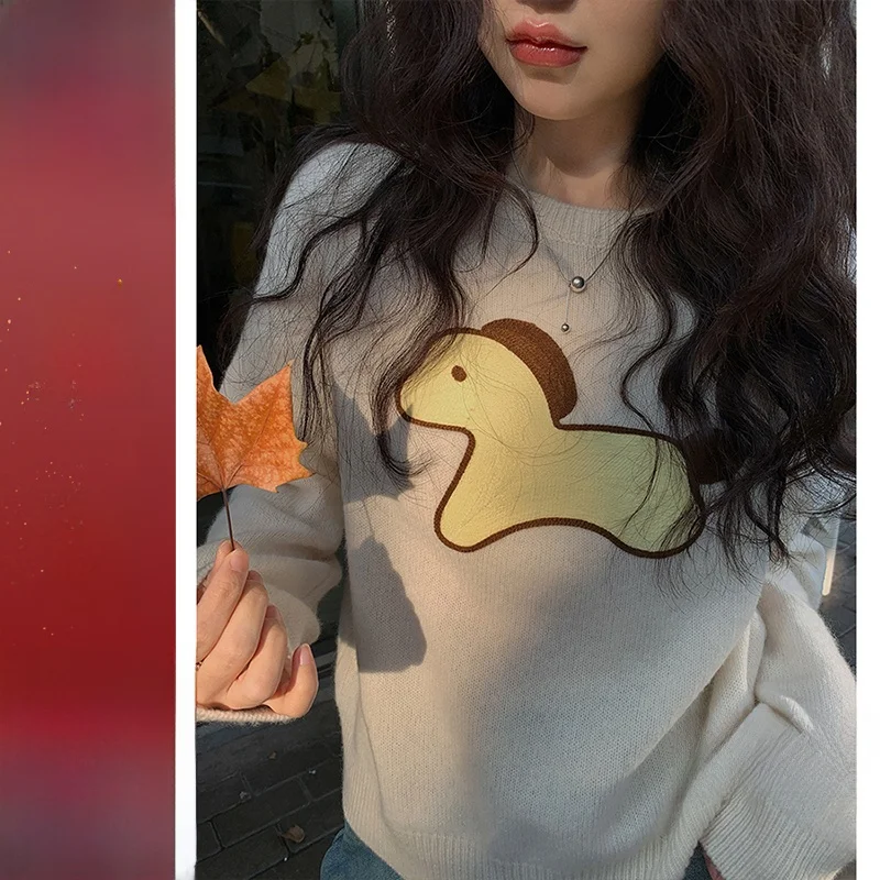 

Зимний свитер Zhang Beibei 00 из шерсти с мультяшной вышивкой, омолаживающий, с круглым вырезом, дизайнерский, для женщин