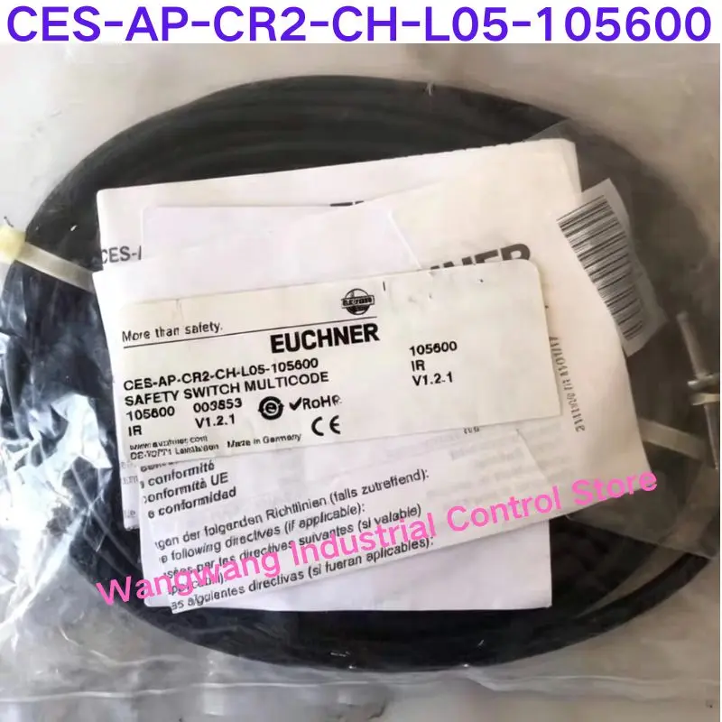 Brand-new  safety sensor Model: CES-AP-CR2-CH-L05-105600 Item number: 105600
