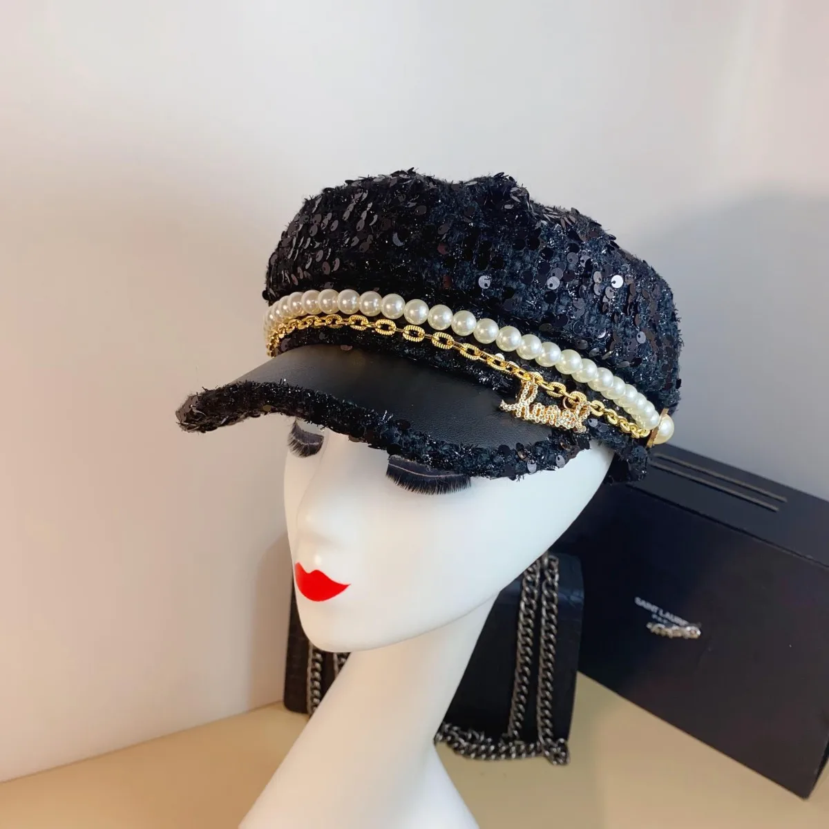 Autumn and winter small fragrant style spliced baseball cap new product coarse woolen sequin pearl chain military cap for women