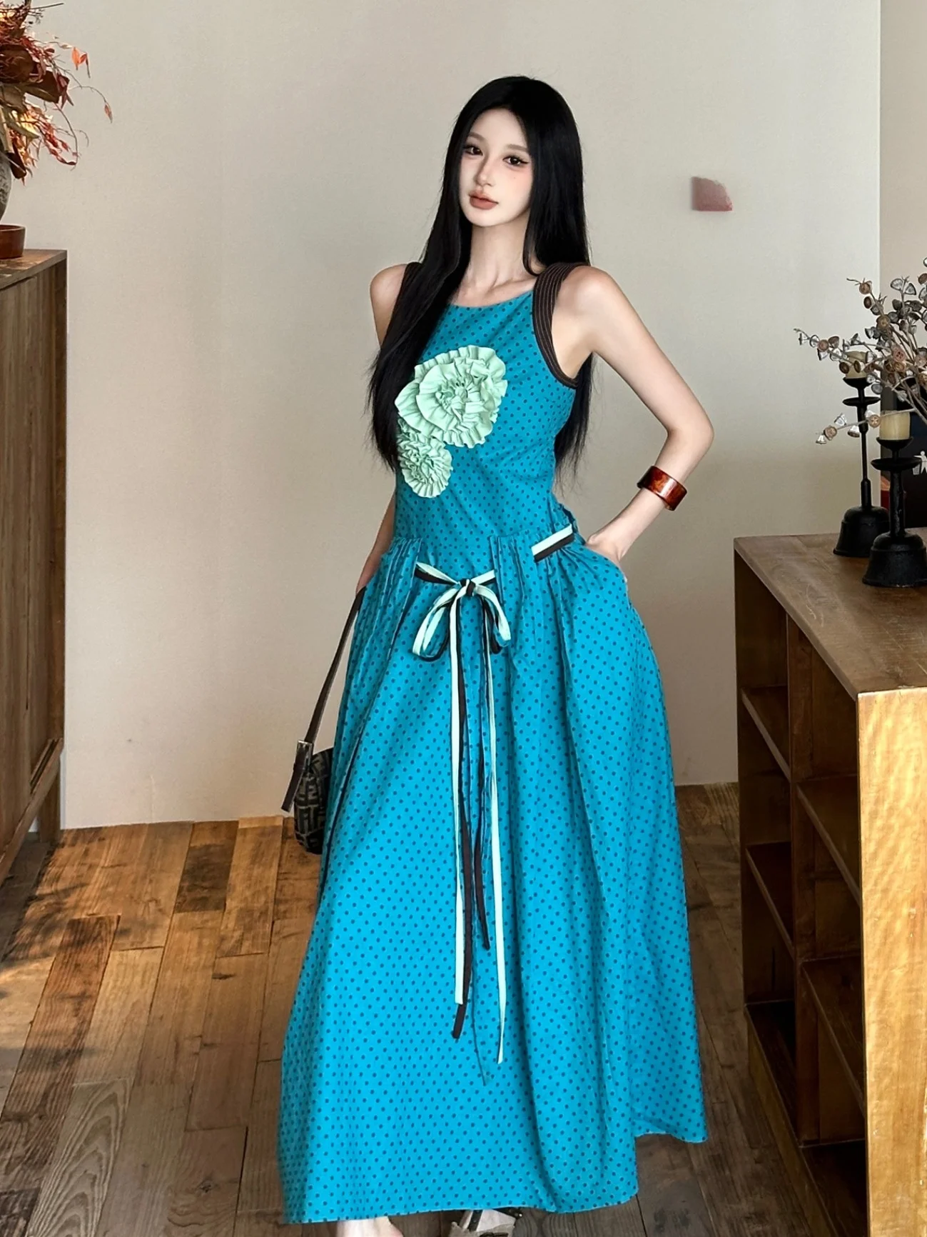 

Длинная летняя юбка трапециевидной формы в стиле ретро с узором в горошек и высокой талией для отдыха и свадьбы