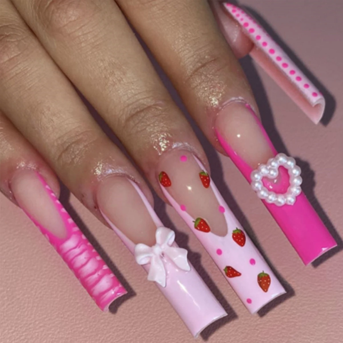 Donne Super lungo quadrato rosa francese fragola serpente modello fiocco perla cuore copertura completa indossabile unghie finte stampa su Nail Art