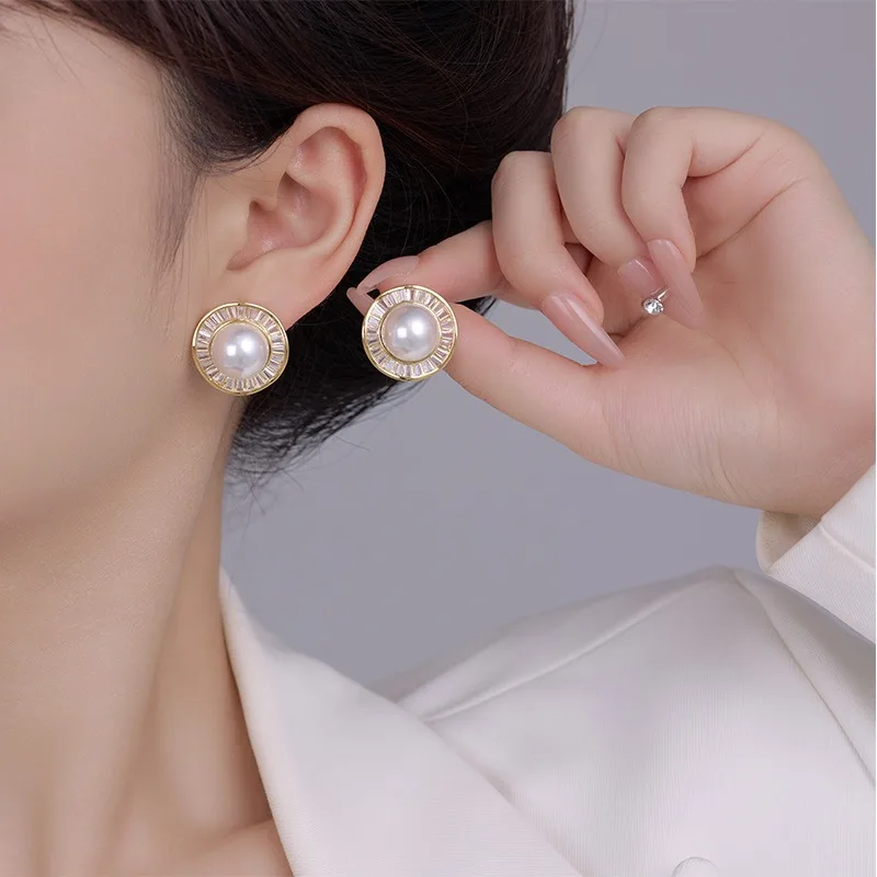 

New Full Zirconium Round Pearl Earrings S925 Silver Needle Stud Earrings High Sense Light Luxury Temperament Fashion Personality