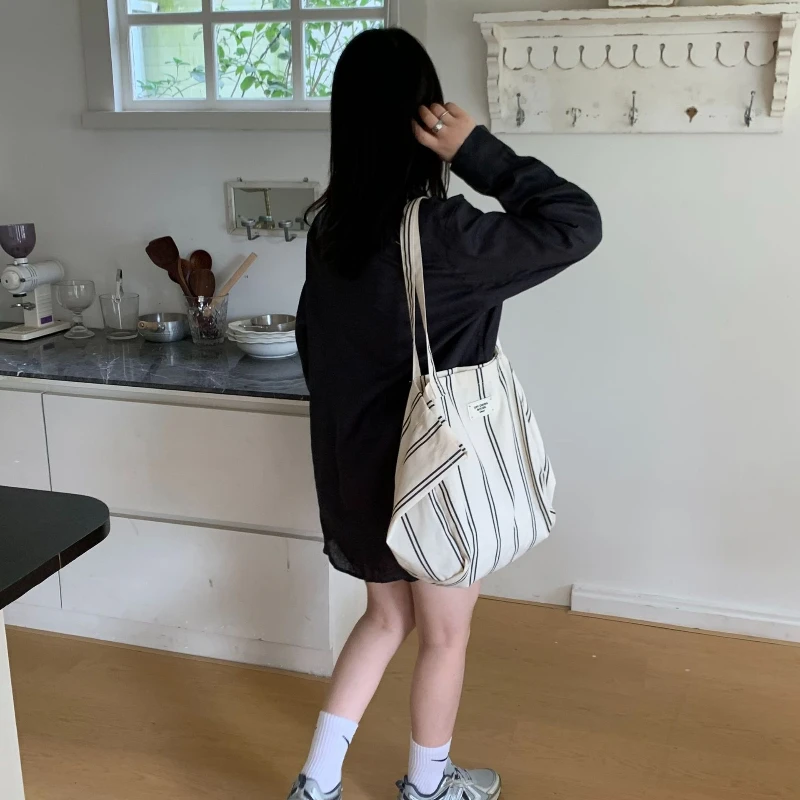 

Korean Style Canvas Tote Bag, Large Capacity Striped Shoulder Bag for Women, Versatile Everyday Purse for Shopping Beach Work