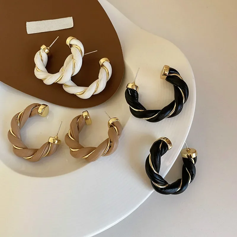 

Retro Leather Twist Earrings Female Simple Gold Earrings