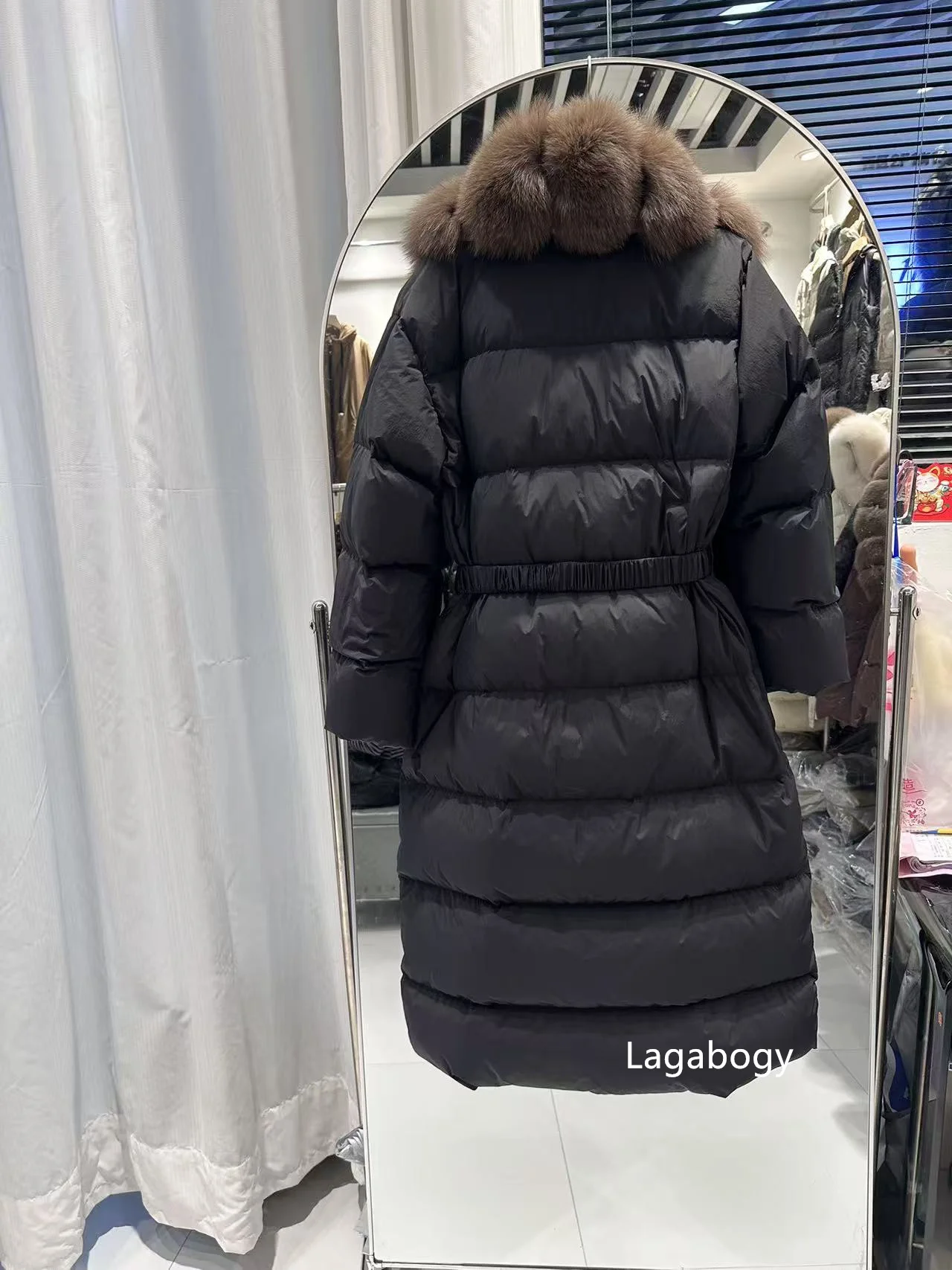 Lagabogy 2026 Long Down Jacket Winter Large Real Fox Fur Collar Waist Women Parkas Elegant Thicken Hooded White Duck Puffer Coat