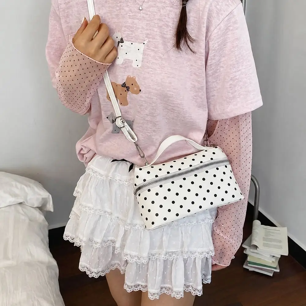 Modische Umhängetasche mit Reißverschluss und Polka-Dot-Muster, Leichtgewichtige Messenger-Tasche mit Verstellbarem Schulterriemen, Polka-Dot-Reißverschlusstasche für Dates – Detail 4