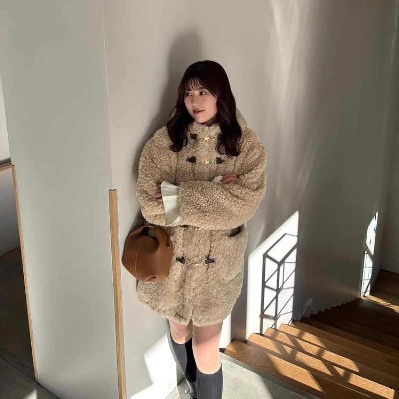 2025 Winter New Women's Faux Fur Jackets Japanese Style Ladies Thickened Plush Hooded Coat Female Daily Loose Casual Fur Jacket