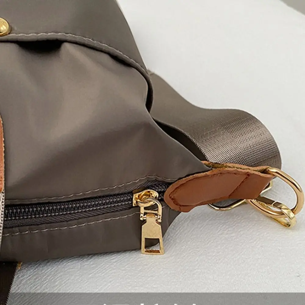 Korean Style Nylon Crossbody Bag Oxford Cloth Lightweight Nylon Shoulder Bag Solid Color Large Capacity Travel Tote Bag