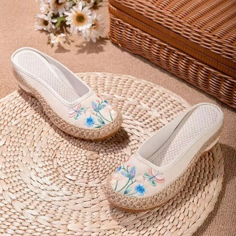 Summer Women\'s Linen Baotou Embroidered Slippers Ethnic Style Retro Home Casual Slippers Thick Soles For External Wear