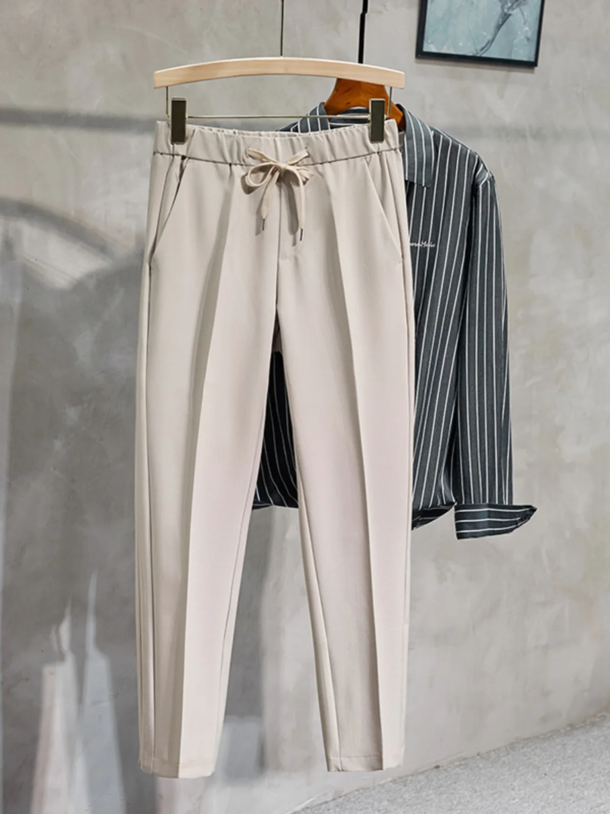 

Yuzhao Lin мужские повседневные брюки с прямыми штанинами, однотонные, без железа, весна-осень, простые зауженные универсальные драпированные брюки