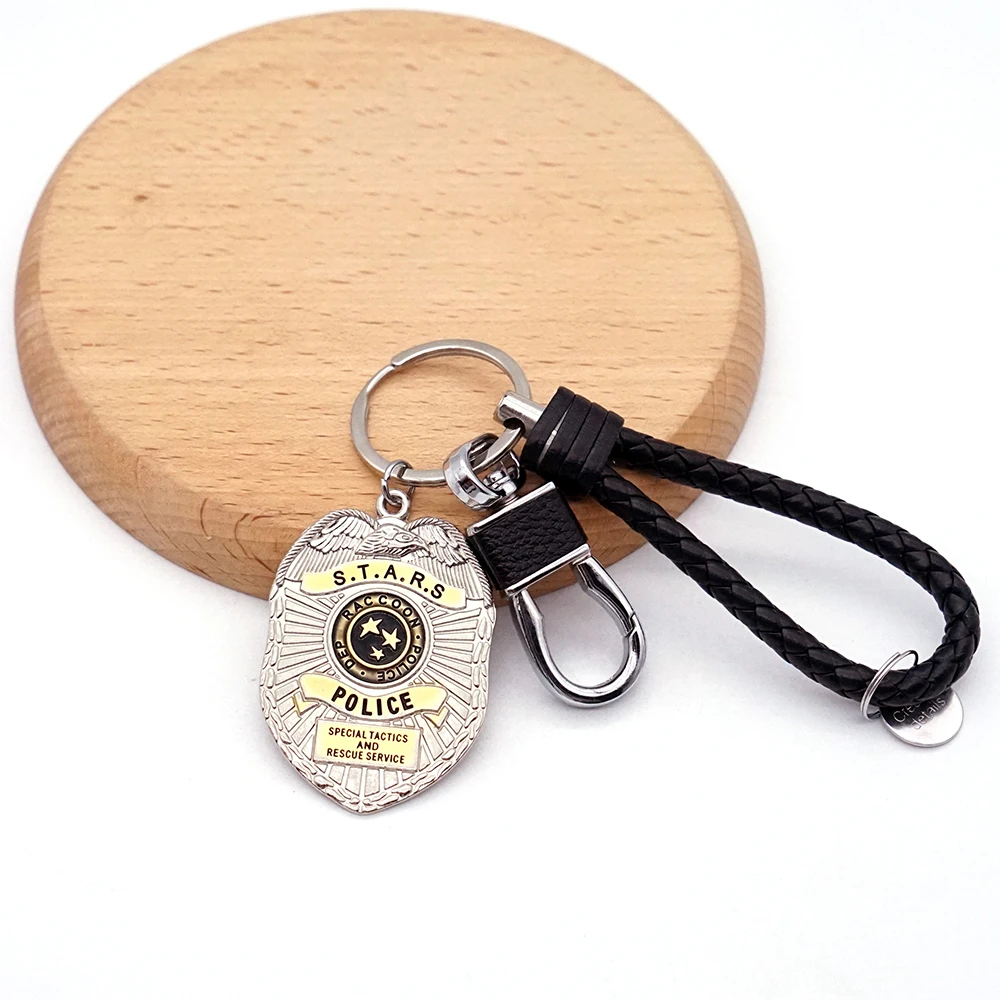 Raccoon City Badge Pendant Keychain Leon S Kennedy RPD Badge Key Chain Keyring Men Keychains Accessories Car Key Ring llaveros