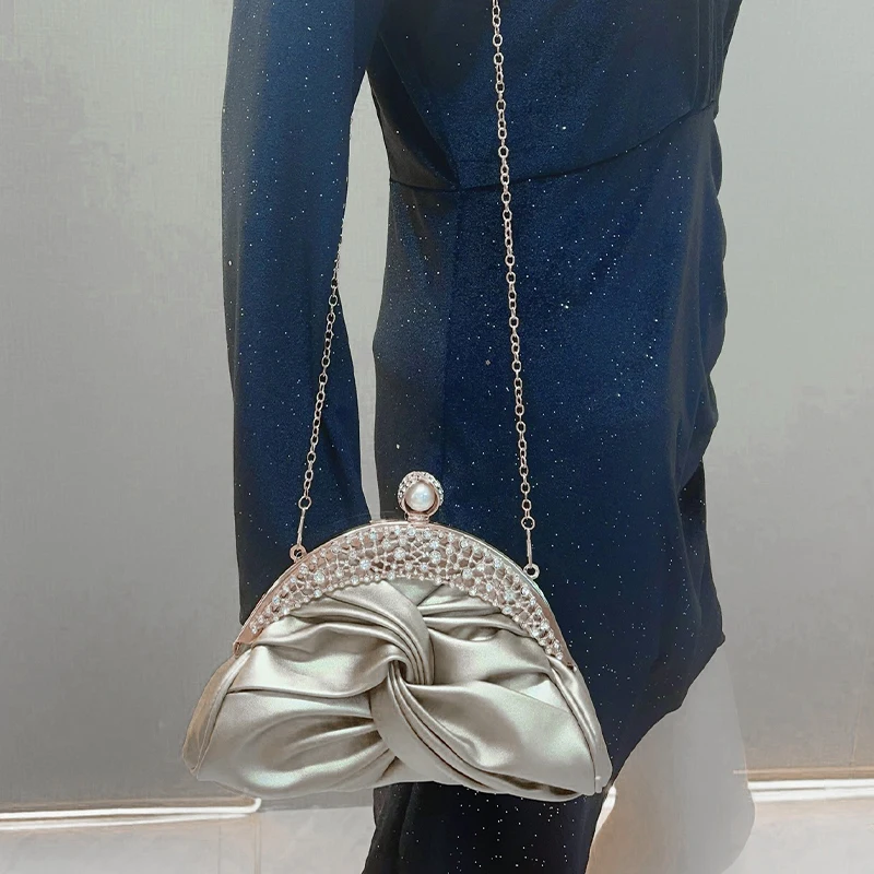 Gold Frauen Luxuriöse Kette Schulter Taschen Hochzeit Party Taschen Weibliche Chic Umhängetaschen Prom Kupplung Handtaschen Und Geldbörse 2025, Neue