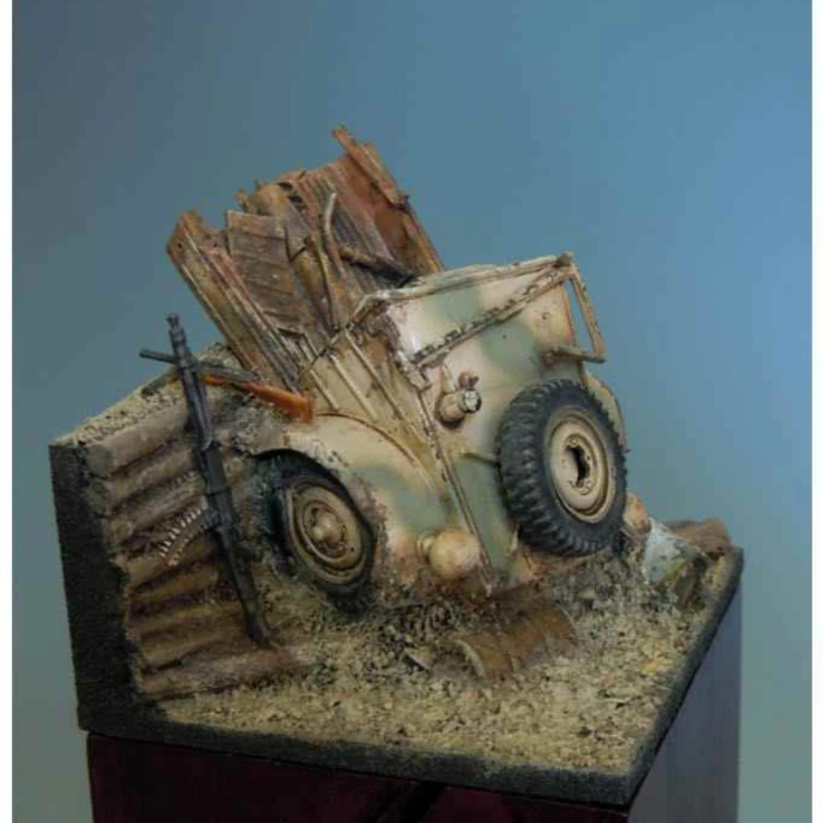 1/35 Resin unpainted model Kit, military-themed tank wreck, unassembled and unpainted GK