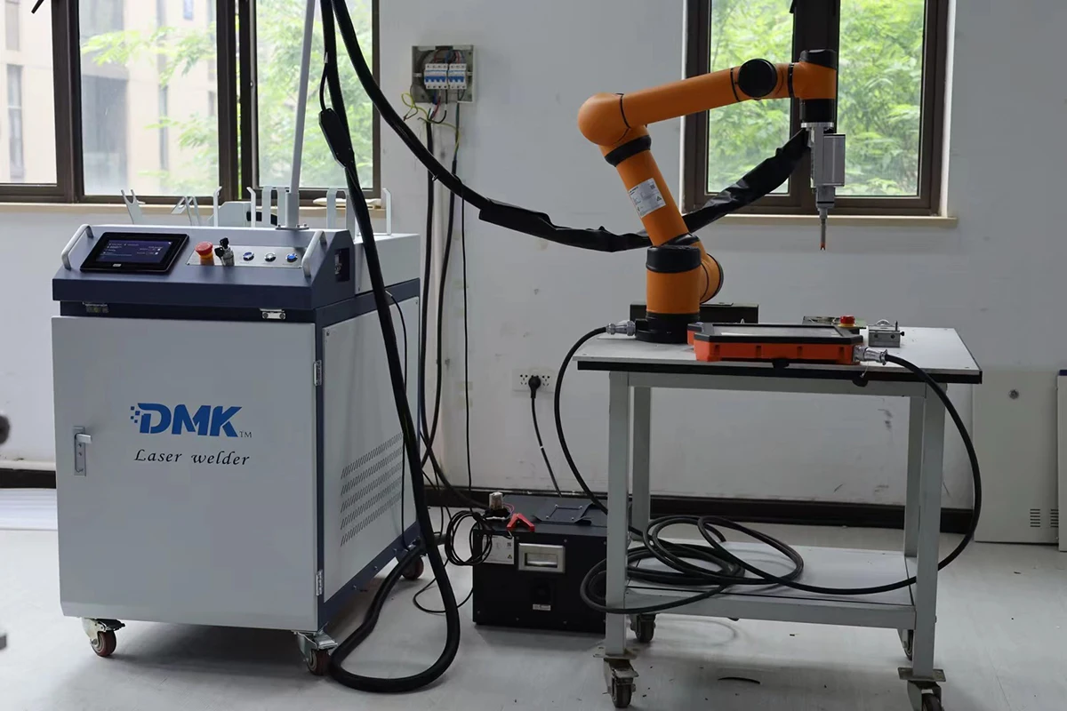 Collaborative Robots AUBO-i5 For Fiber Laser Soldering For Multiple Fields Application