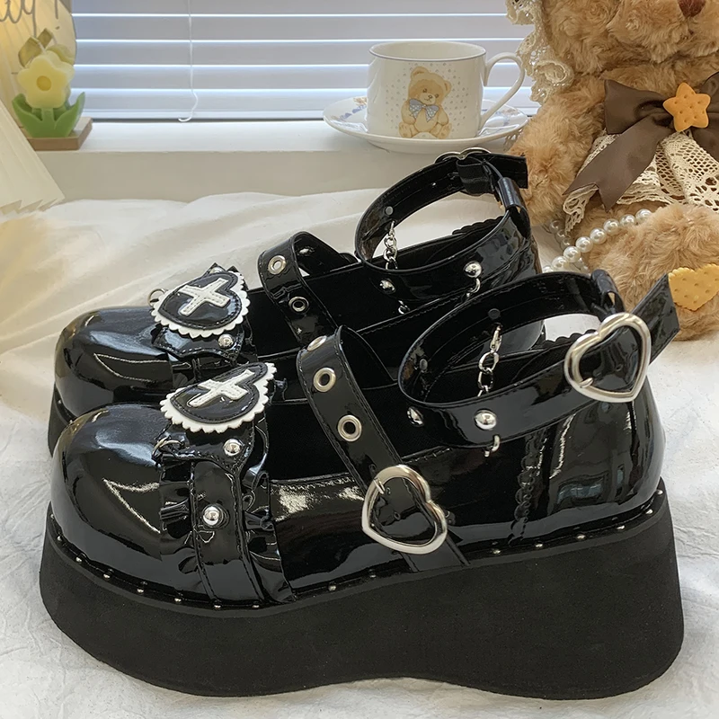 Buty damskie dziewczęce punkowe buty PU skórzane kostki Mary Janes spersonalizowane buty na serce fajne Retro masywne buty na platformie uczelnie