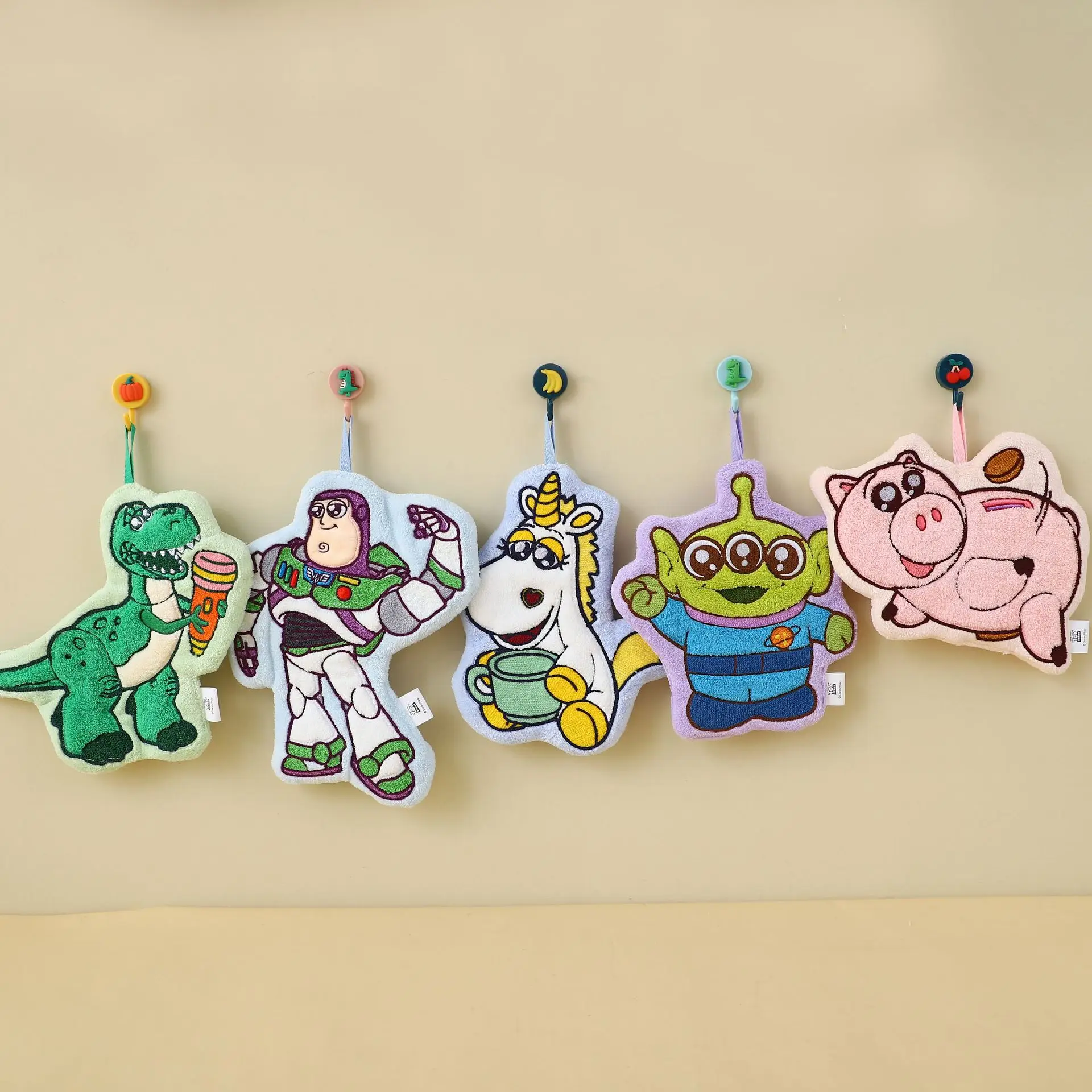 

Новое хит продаж, милое мультяшное коралловое флисовое полотенце Диснея, кухонная тряпка, креативный носовой платок «История игрушек», Базз Лайтер