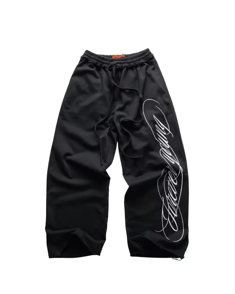 سراويل غير رسمية كبيرة الحجم بنمط حروف عصرية على الطراز القوطي الأمريكي للرجال Y2K Street Harajuku سراويل واسعة الساق متعددة الجيوب