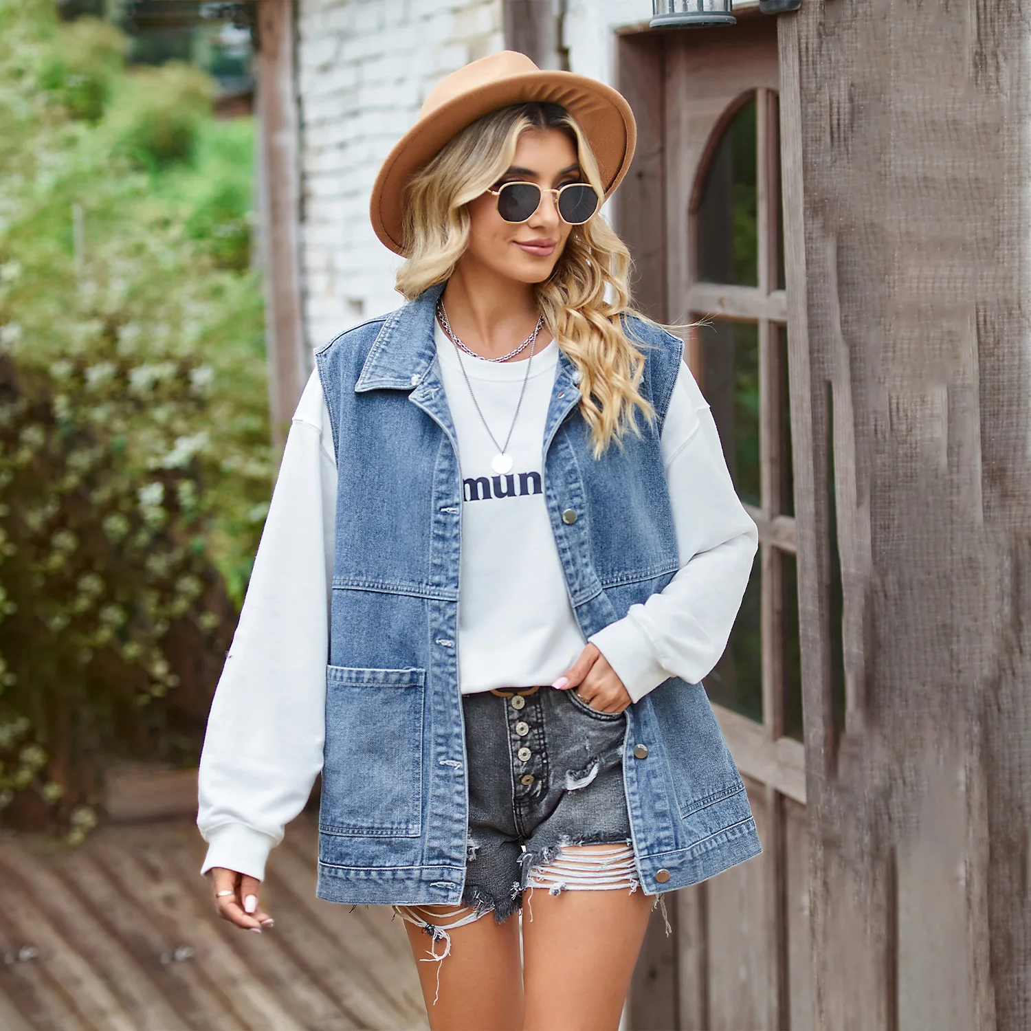 

Women Vests Single Breasted Turn Down Collar Denim Coats High Street Cardigan Solid Washing Pockets Slight Strech Spliced