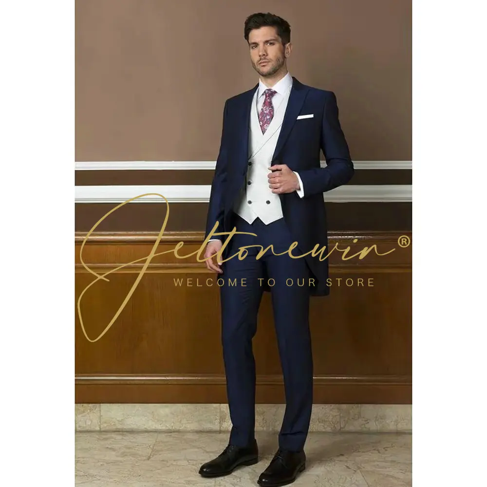 

Men's Wedding Suits 3 Pieces Navy Blue Groom Groomsman Wedding Party Prom Tailcoat Male Tuxedos Jacket Pants Vest