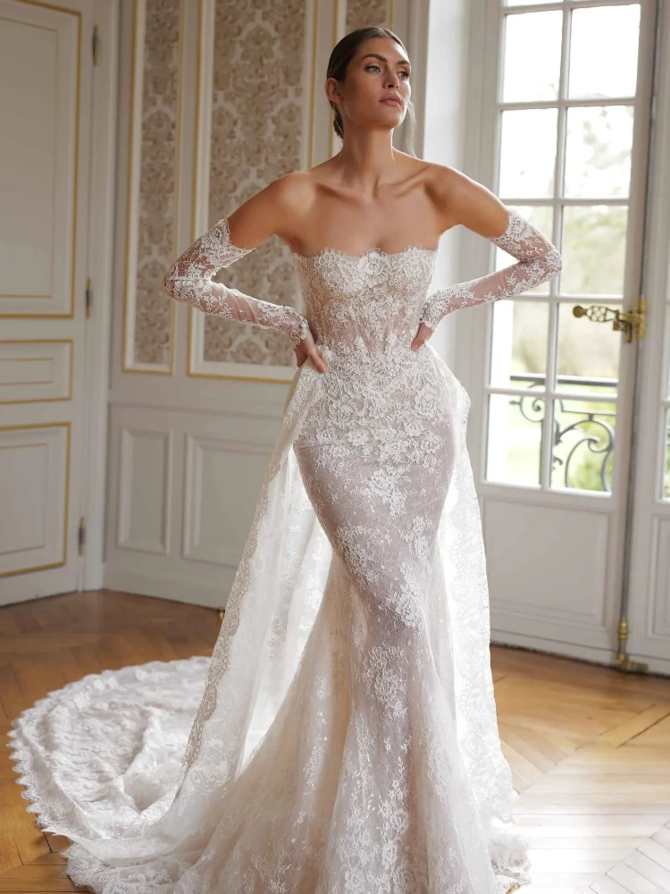 

Vintage Lace Mermaid Wedding Dresses Backless Off Shoulder Long Sleeves Bridal Gowns Zipper Back Sweep Train Custom Made