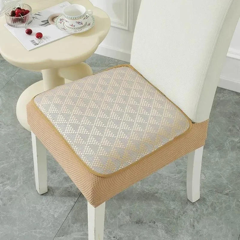 

Чехлы для стульев для столовой 2026: грязеотталкивающие, моющиеся, эластичные, пылезащитные, удобные, прохладные чехлы для кухонных и обеденных стульев