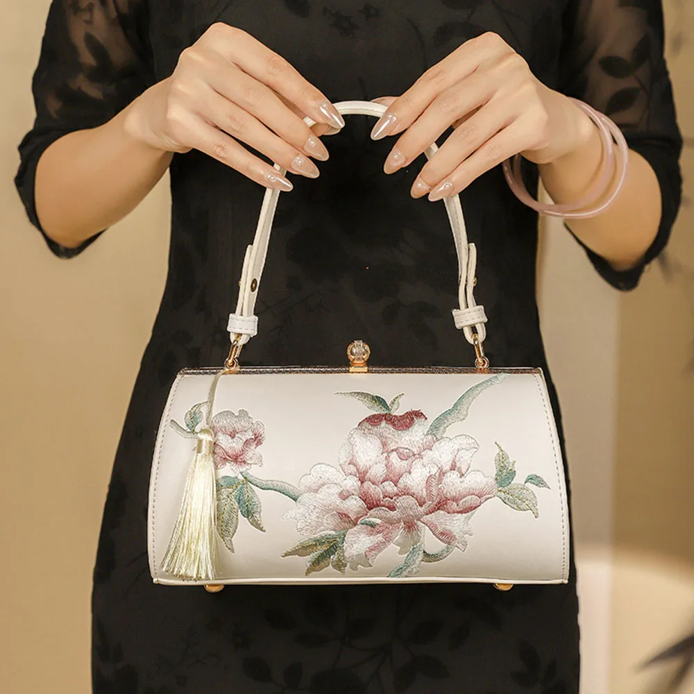 Retro Vintage Style Embroidery Clutch Ladies Party Evening Bag Chain Strap Shoulder Bags Ethnic Wedding Purse for Women