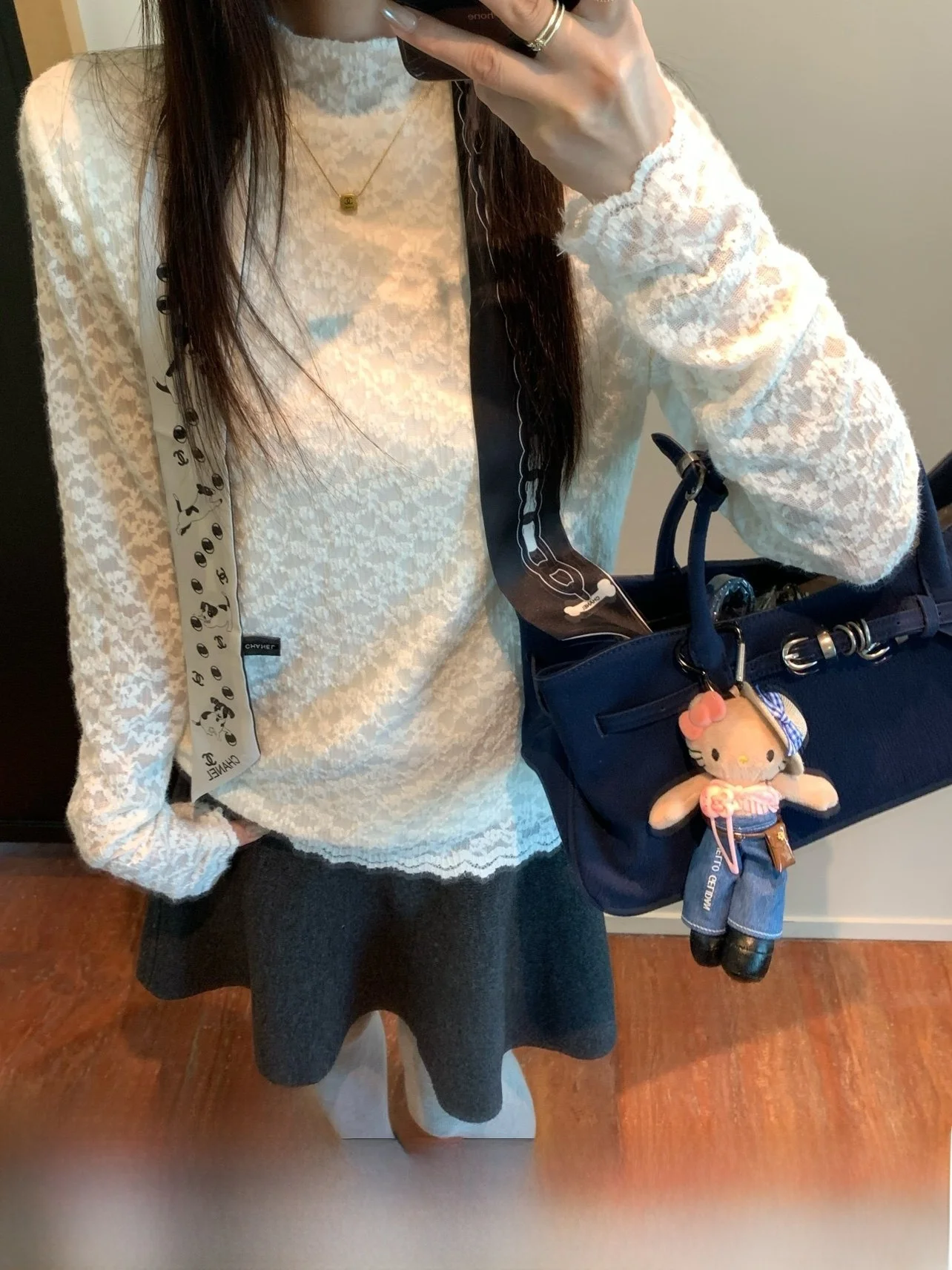 

Женская кружевная блузка UKILAU с длинным рукавом, ажурной отделкой и высоким воротником, базовый слой, короткий топ, нижнее белье, нежная футболка