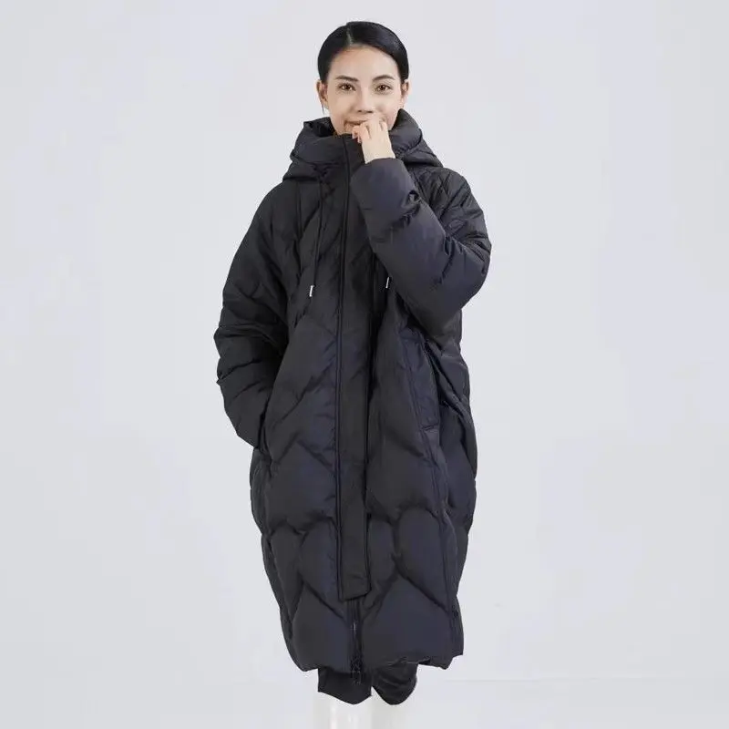 Piumino oversize in ganso con cappuccio da pendolare allentato da donna nuovo inverno 2025