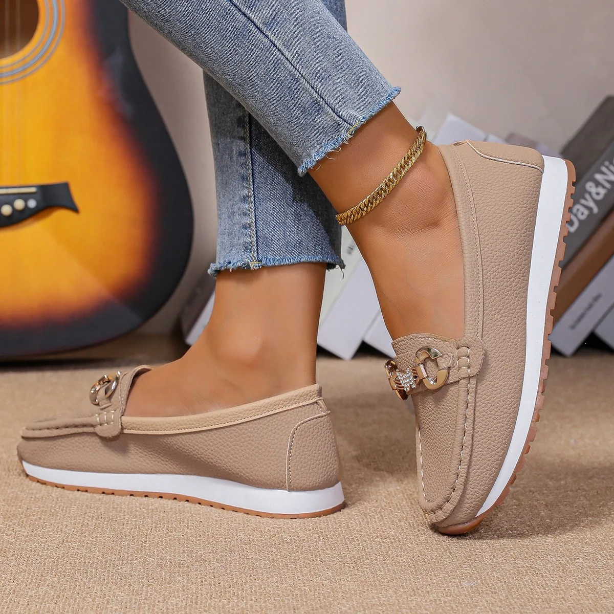 2026 New Women Flats Spring Autumn Casual Slip on Mary Jane Shoes Fashion Sneakers Women Round Toe Solid Soft Sole Flat Loafers view 5