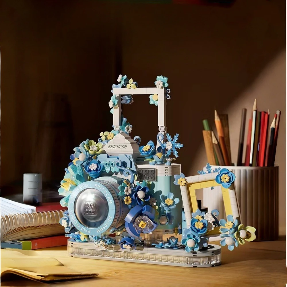 

MOC Simulated Blue Flower Camera Building Blocks Set Romance Eternal Photo Flower Desktop Toy For Children Birthday Holiday Gift