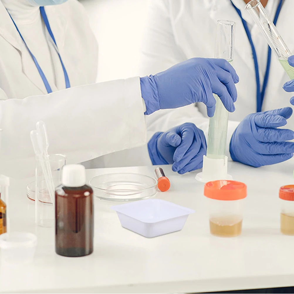 

10pcs Square Weighing Trays High Accuracy Reusable Plastic Lab Equipment Sample Measurement Surface Plates Small Weighing Trays