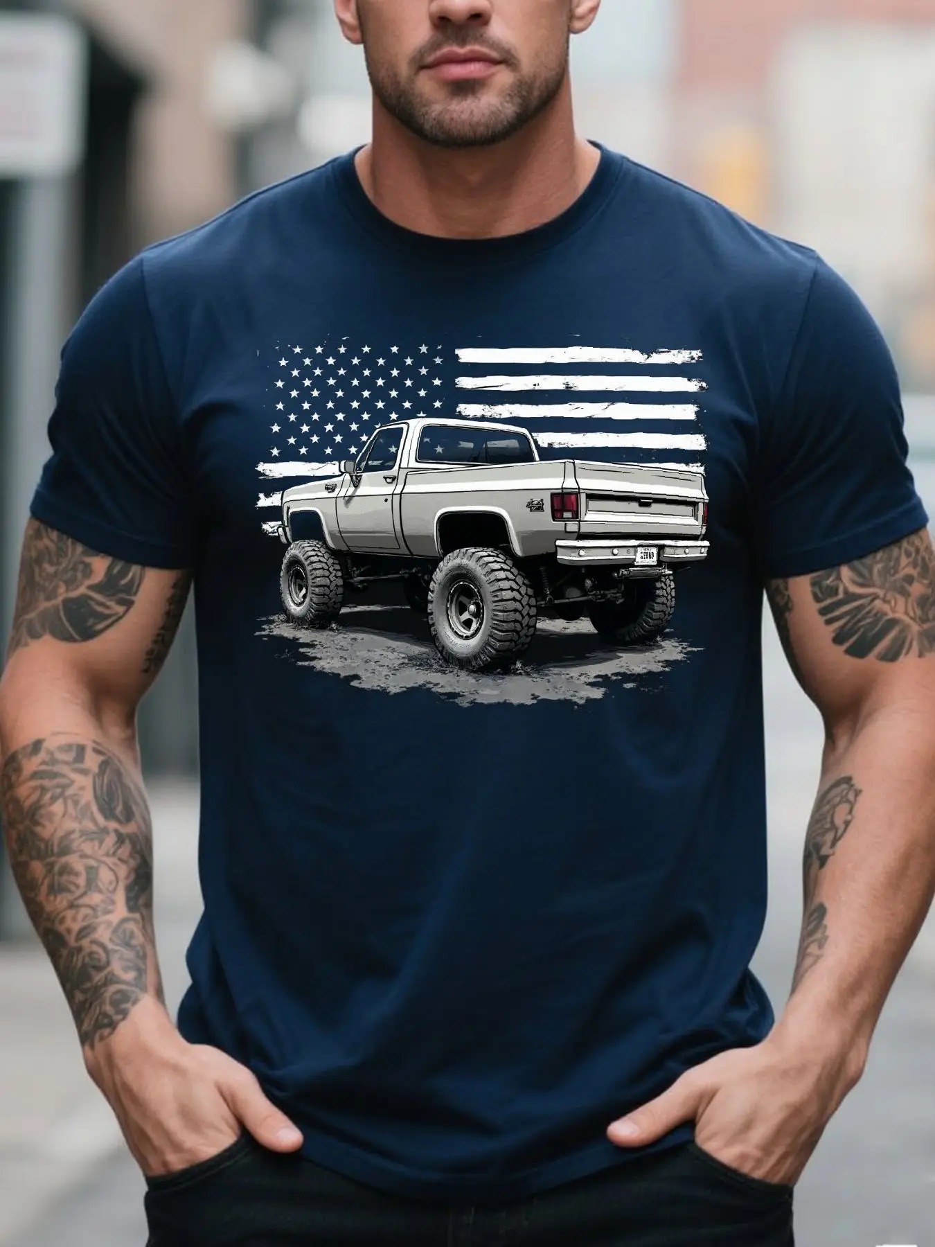 

Vintage Distressed American Flag & Classic Lifted Pickup Truck Graphic design-100% cotton O-neck casual printed men's T-shirt.