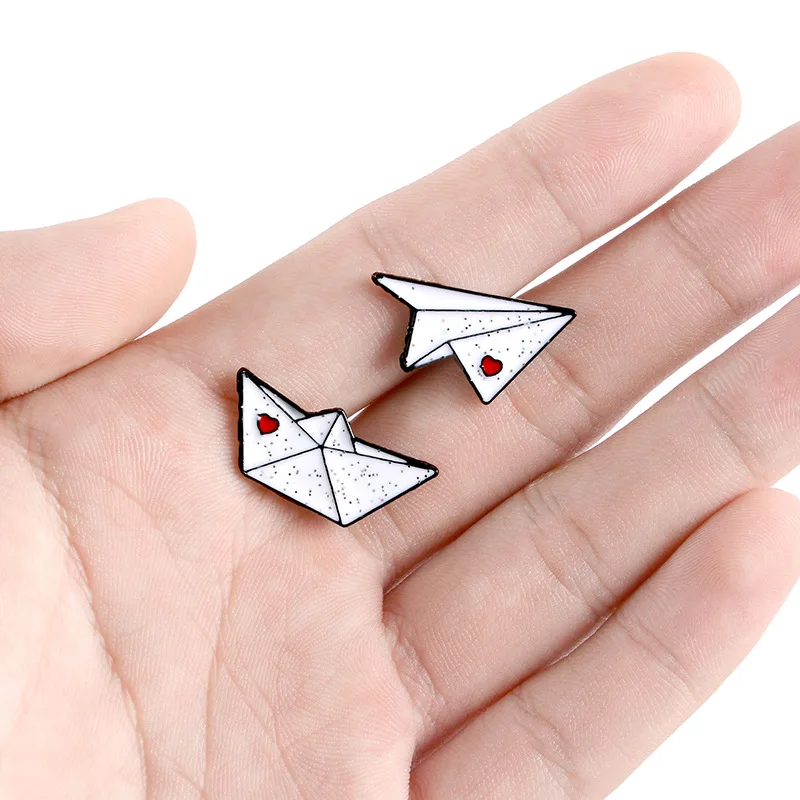 Origami Paper Airplane Paper Boat Enamel Pins White Handcraft Airship Lover Brooch Metal Badge Pin Cute Trendy Kids Jewelry Gift