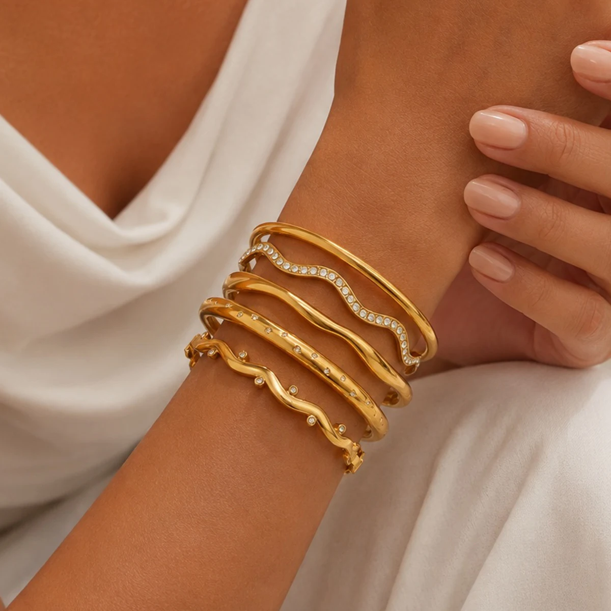 PuRui Minimalism 18K Gold Plated Stainless Steel Bangle Women Stackable Inlaid Rhinestones Wave Round Opening Cuff Bracelet