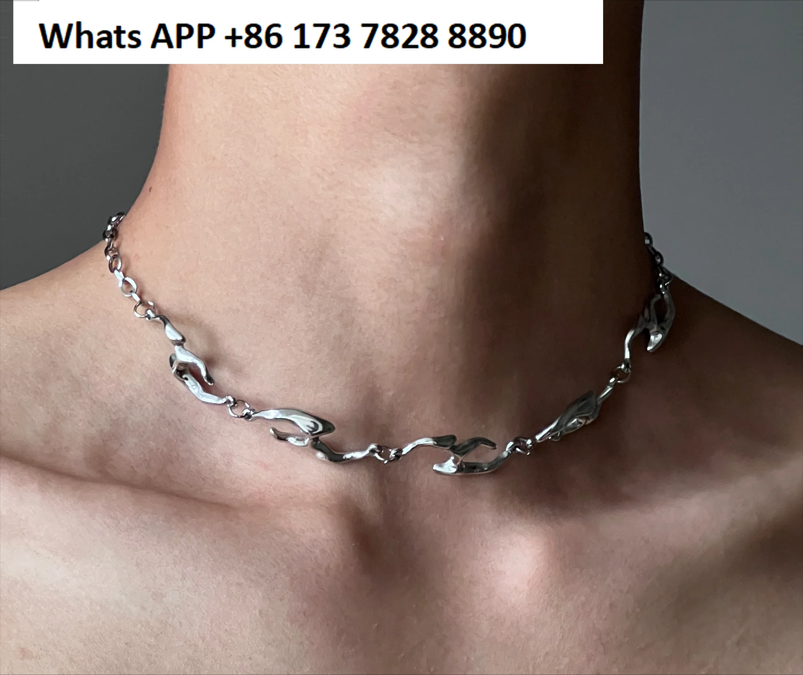 Irregular Alien Metal Necklace Street Hip Hop Trend Men's and Women's Premium Sense Collarbone Necklace