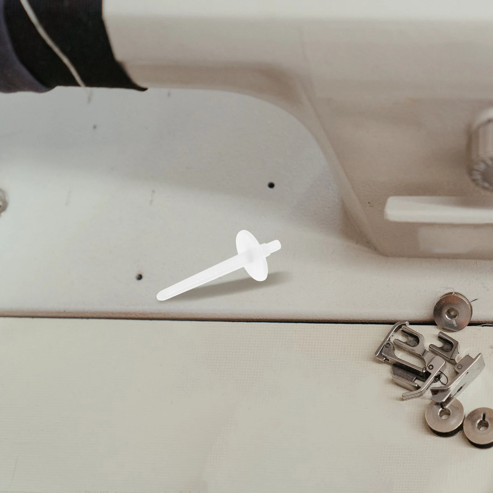 

10Pcs Durable Sewing Machine Spool Pins Thread Holder for Sewing Accessories Plastic Bobbin Base Organizer